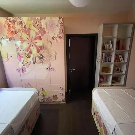 Luxury Centre Τίρανα