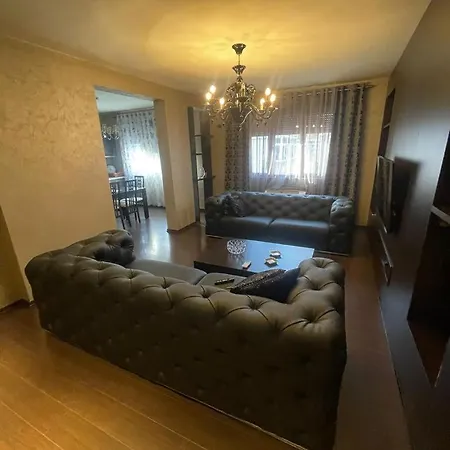 Luxury Centre Apartment