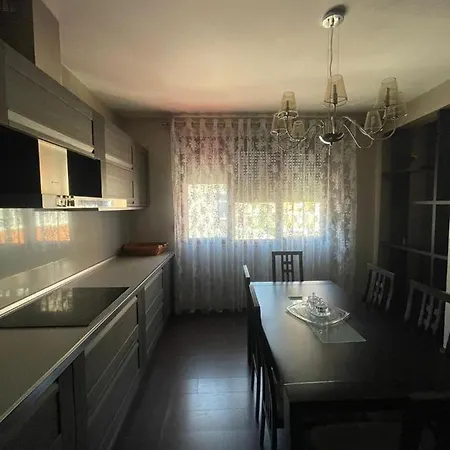 Lägenhet Luxury Centre Tirana